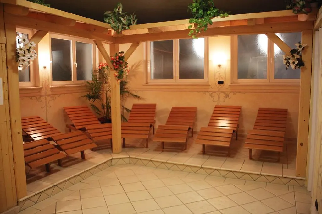 *** מלון דירות אראבה Residence Baita Antlia איטליה
